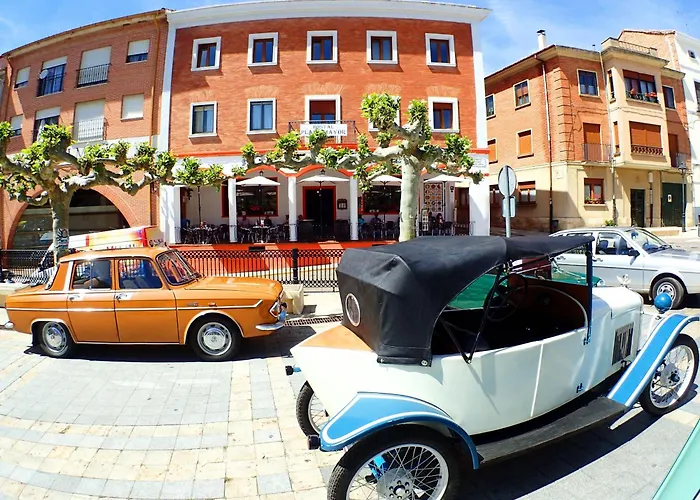 Plaza Mayor Carrion De Condes 카리온 데 로스 콘데스